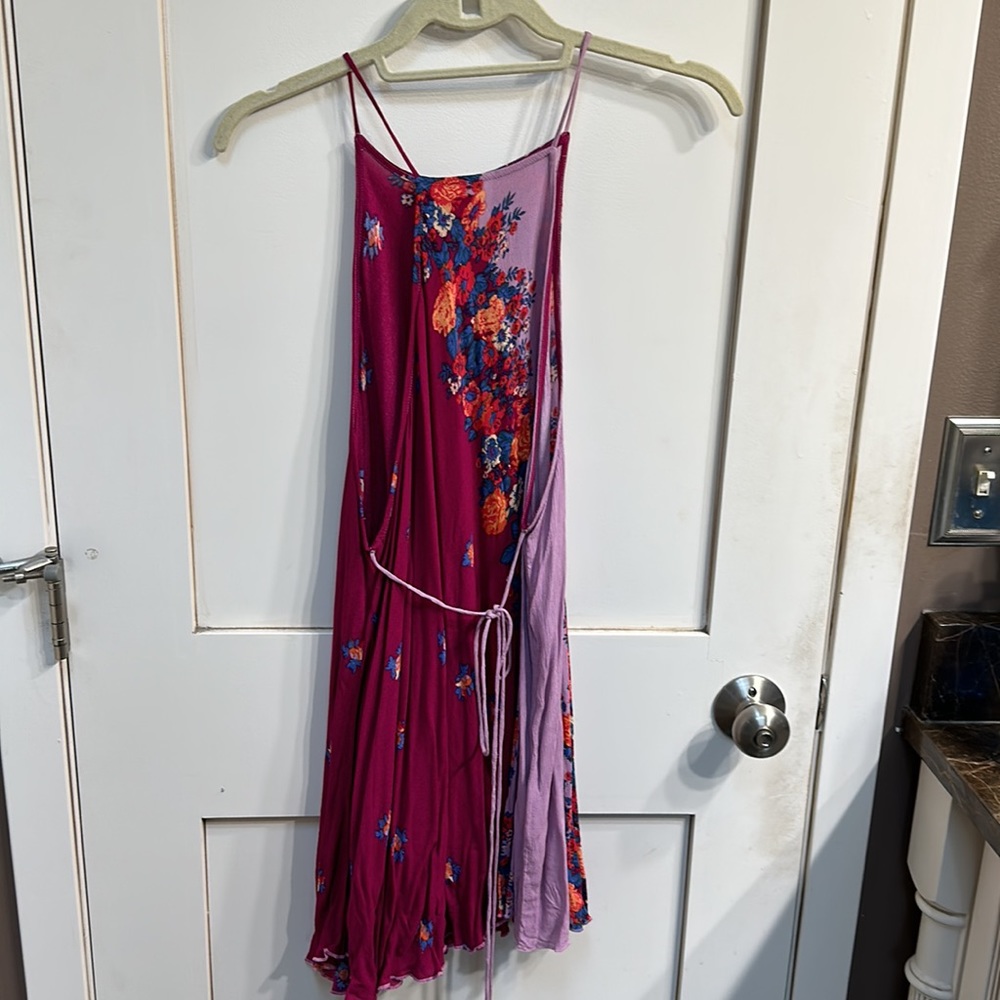 FREE PEOPLE. INTIMATELY. Light weight swing dress with tie back.  Size S - Picture 3 of 7